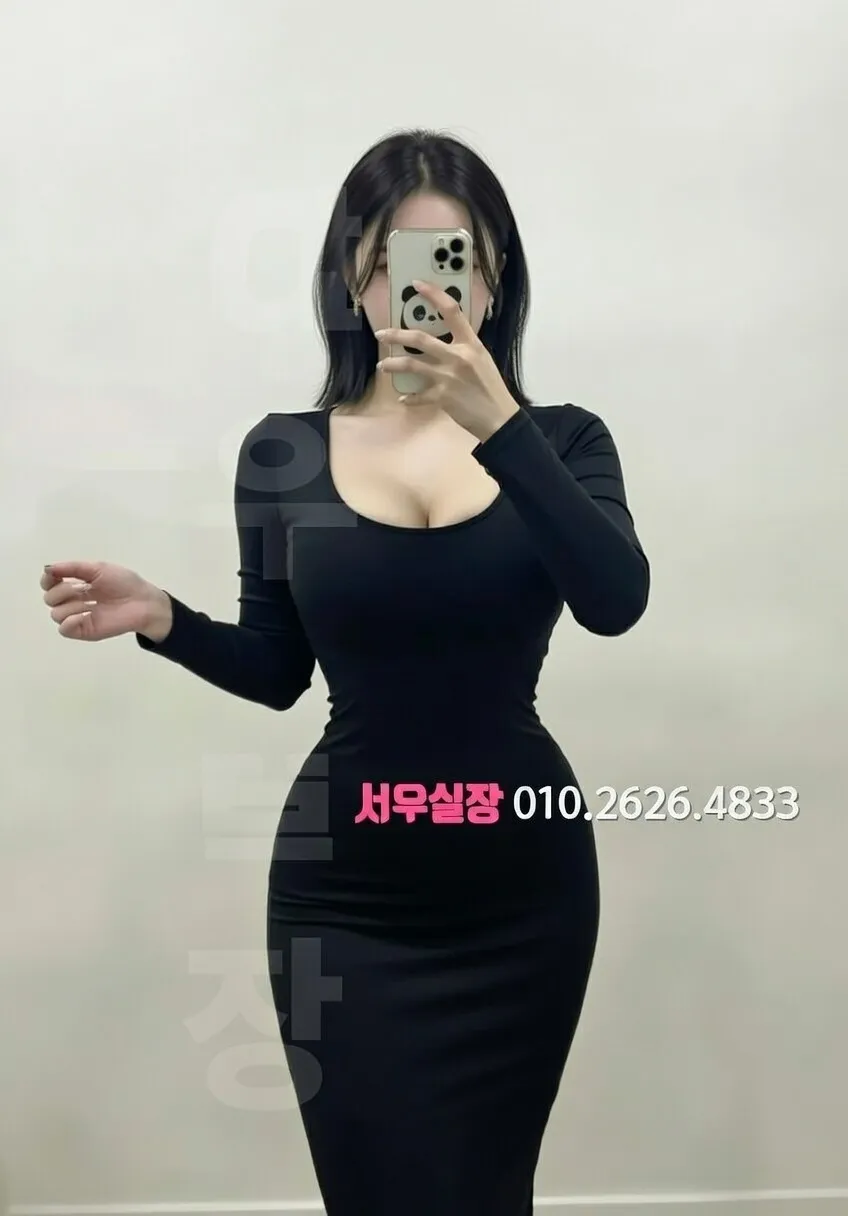 프리미엄 파트너 프로필 3 - 다양한 스타일의 매력적인 파트너